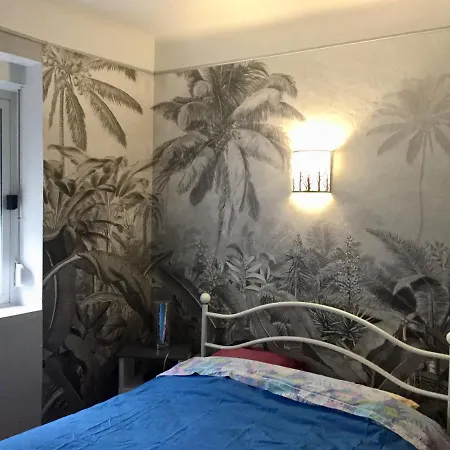 Maison 50m De La Holiday home *